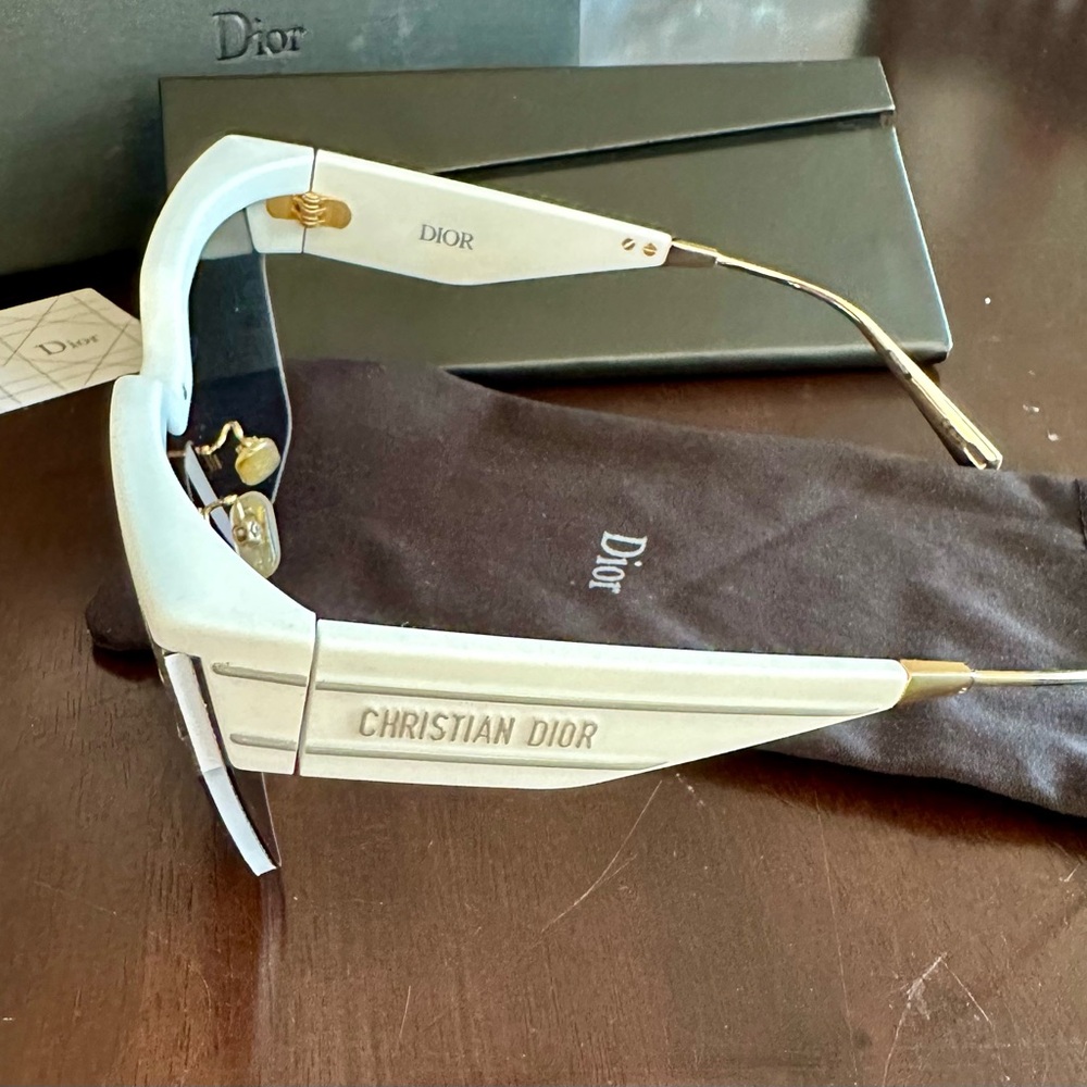 Dior White and Gold 4MU Sunglasses